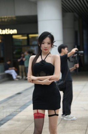 时尚吊带裙 [164P-3.74GB]