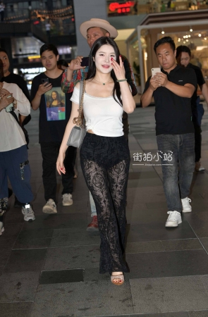 个性的裤子，你就是人群中的焦点~