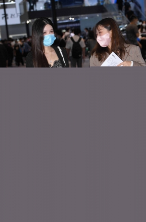 211121-22+72/热裤黑丝女孩 4P