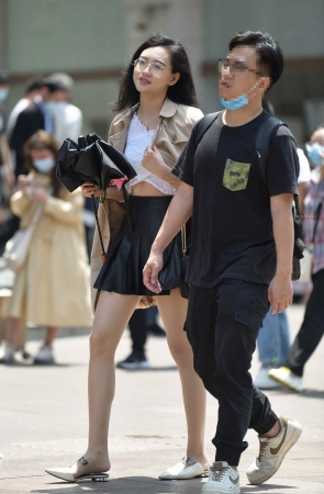 街头有丝我就拍