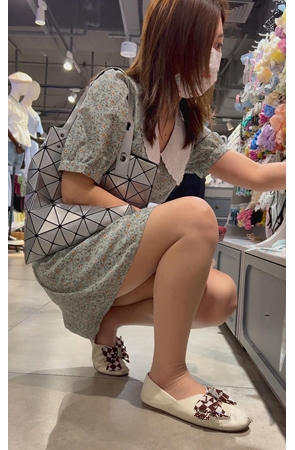 连衣裙美女