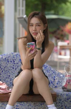 一始街拍作品  黑色牛仔热裤美女 [687P2V-27.7GB]