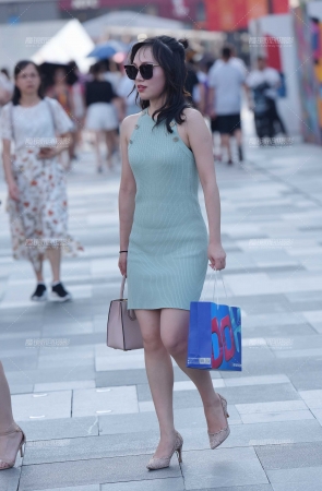 针织包臀裙