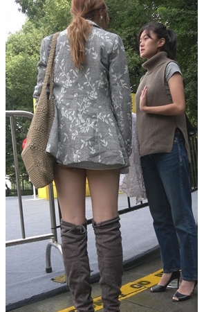 漂亮的高靴气质美女[1.67G/MP4]