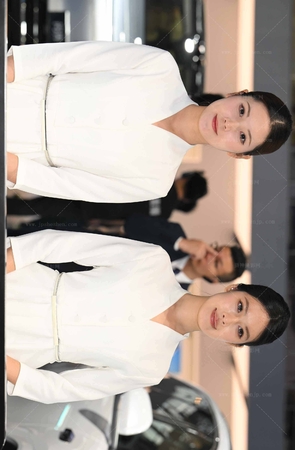 251121-29-34√肉丝美腿俩咨客