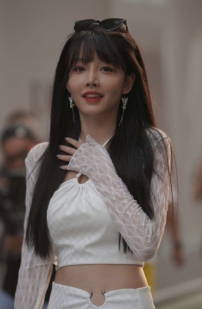 白色套装裙 [261P-2.79GB]