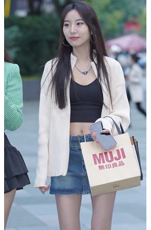 牛仔裙小妹(155P)