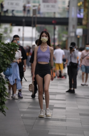 真心美的大长腿美女