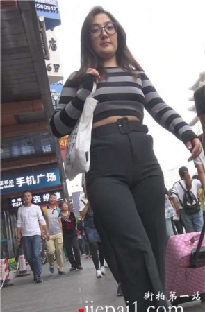 4k-极品丰满肥臀美女，小肚腩鼓鼓增好可爱 [2.14 GB]