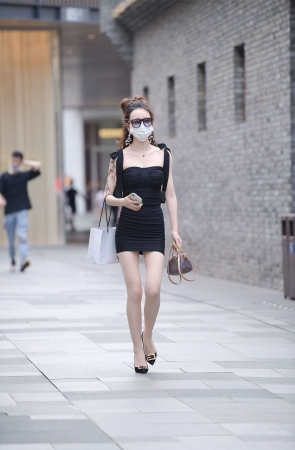 摄神街拍作品 – 美腿高跟美女丝袜篇