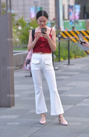 性感迷人de白裤**