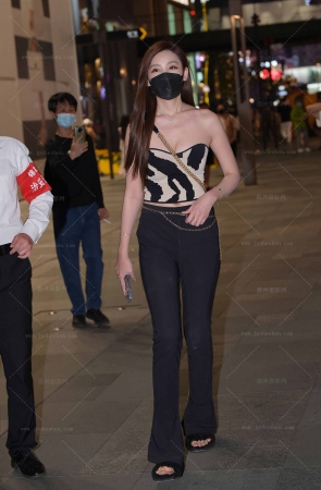 身材和人一样。先入眼后入心240113-6-82 15P