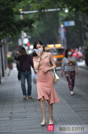 迎面走来的粉色裙MJ703[1.87G]