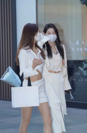精选街拍作品 NO.1734 闺蜜逛街[102P/151MB]