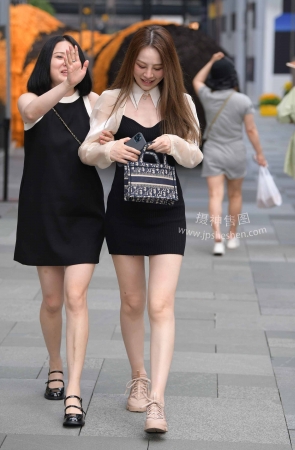 2266-11+81闺蜜出行 16P