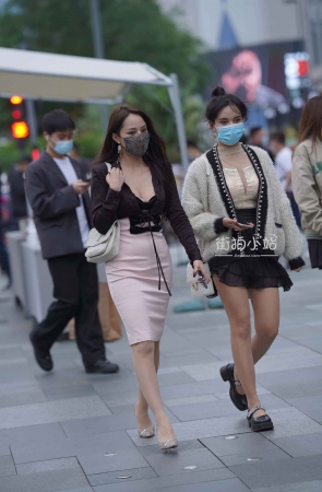 低胸，高跟，R丝