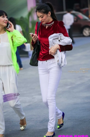 李欢原创——–白裤，高挑（19P）