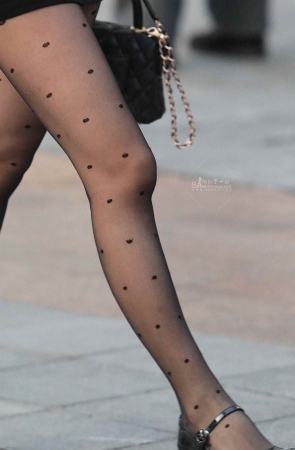 诱惑街拍黑丝shaofu