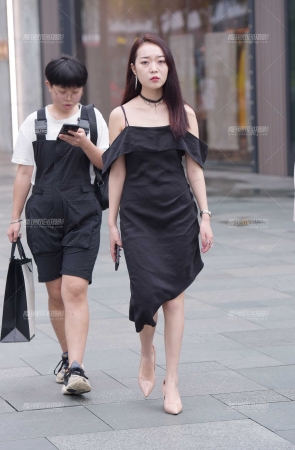包臀裙美女