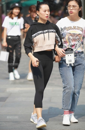 精致干练的小**