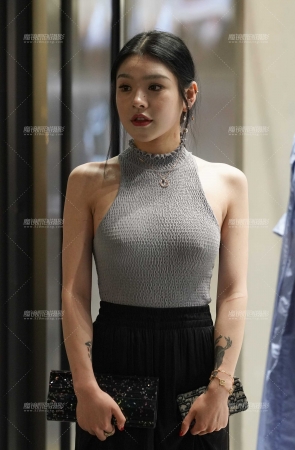 可爱的大眼女孩