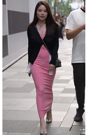 裹身裙美女(117P)