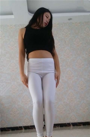 炫舞世家依婷白色光泽裤热舞 [386 MB]