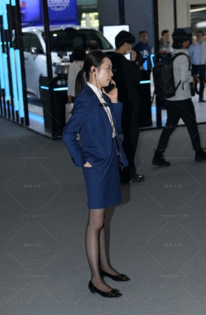 貌美如花的女同事