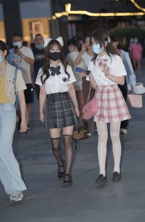 清秀可爱