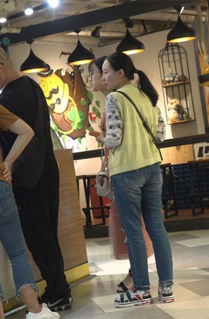 粉色长裙，凉高跟美足MM
