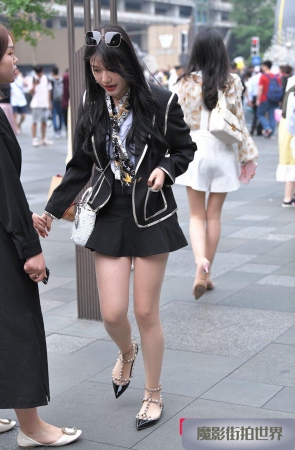 人群中的星光，肉丝美眉3A1757[801M]