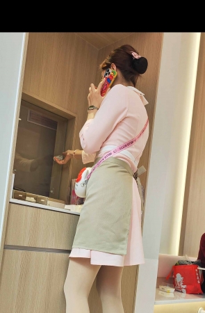 4k视频好利来笔直大长腿肉丝导购小姐姐 4P