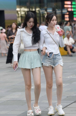 大白腿姐妹花/231221-4-51 15P