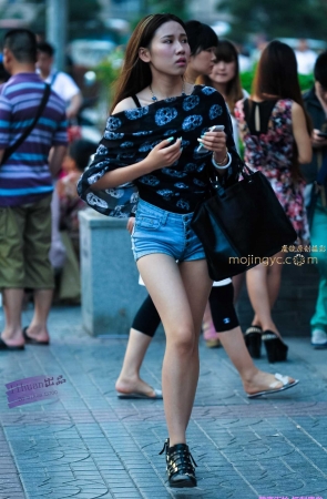 李欢原创——–美女，美腿（13P）