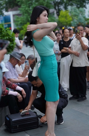 绿色针织裙