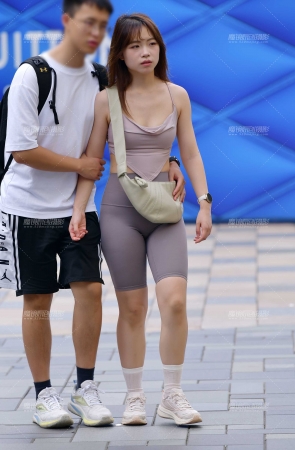 瑜伽五分紧身裤美女