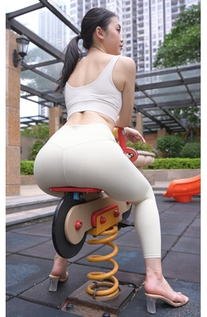 （套图一）浅黄瑜伽裤美女(390P)[6.75G/JPG]