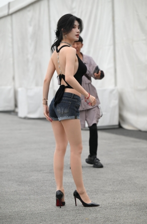 25831-2-120√肉丝热裤BB酱