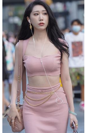 粉裙气质美女(172P)