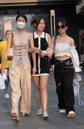 2277-4+91肉腿女生 17P