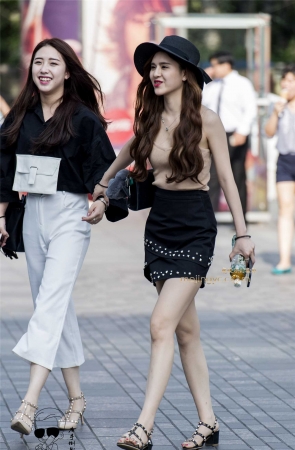 美女好身材显魅力{2017-1-22-1P}左