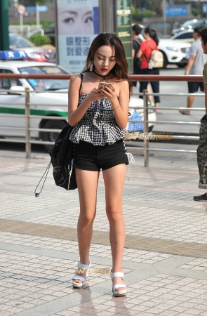 黑热裤  很有味道的美女