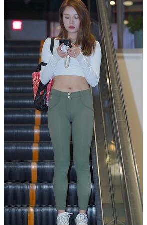 紧牛美女(1040P)[14G/JPG] 