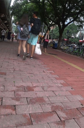 美腿气质小清新美眉