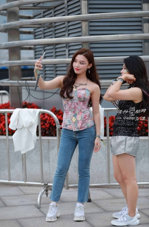 847-4+43/清秀的紧牛女孩 6P