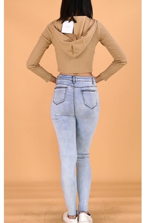 模拍小渔灰牛苹果臀[377M/MP4]