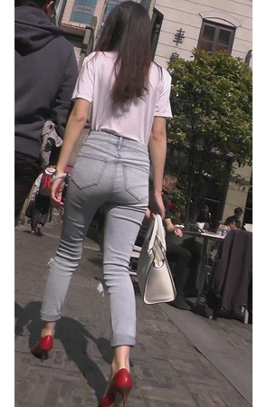 牛仔高腰紧身美女