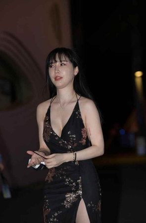 复古黑色长裙 [140P-3.32GB]