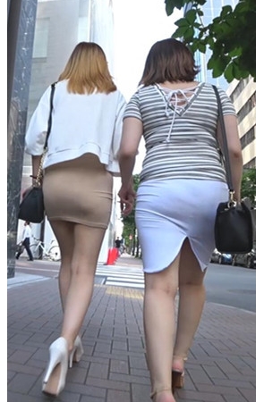 两个包臀裙美眉