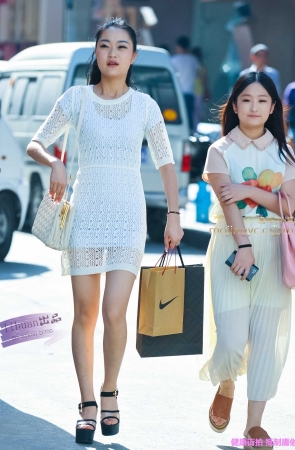 李欢原创——–美女，白裙（11P）